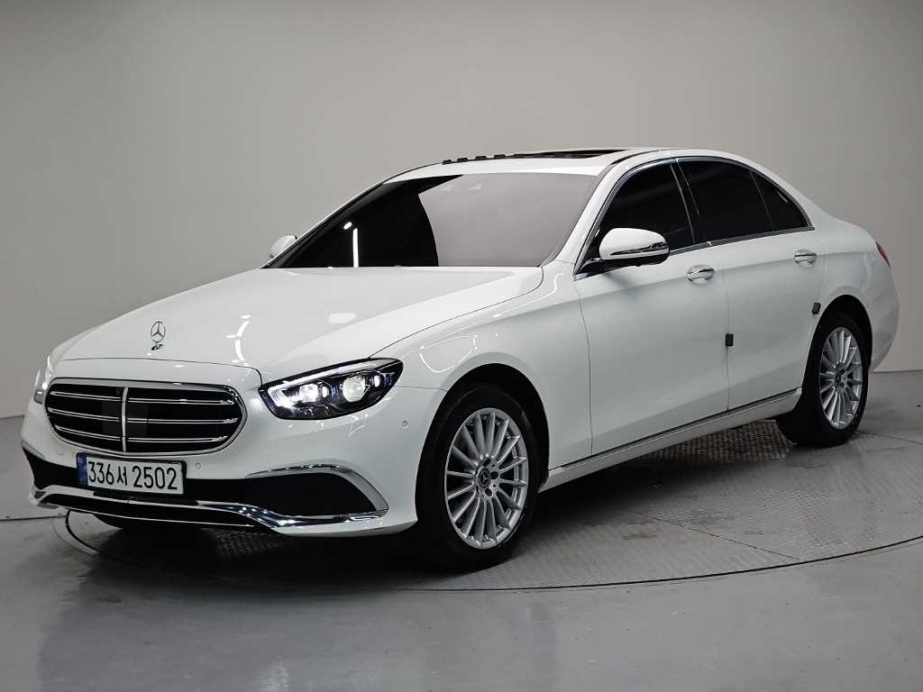 벤츠 E 클래스 E220d 익스클루시브 사진