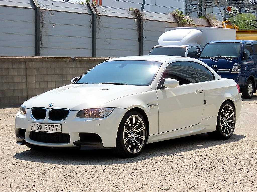 BMW 3시리즈 M3 컨버터블 사진 2/20