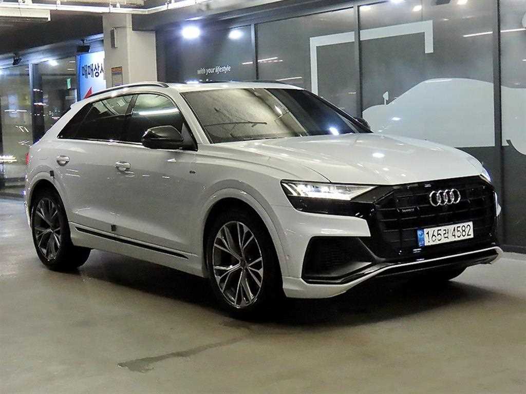 Q8 55 TFSI 콰트로 프리미엄 2022년식