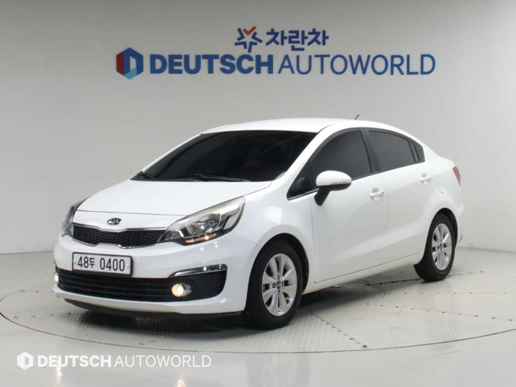 더 뉴 프라이드 4DR 1.6 GDI 럭셔리 2015년식