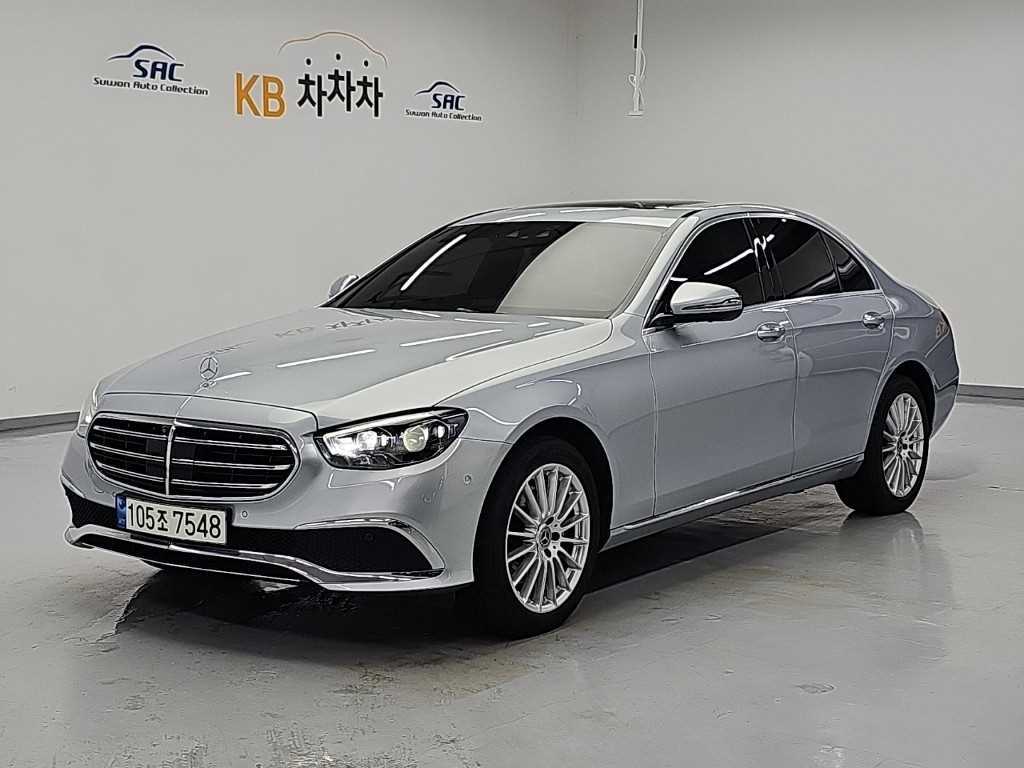 벤츠 E 클래스 E220d 4MATIC 익스클루시브 사진