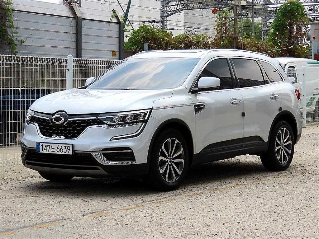 르노코리아 QM6 2.0 LPe LE 2WD 사진 2/20