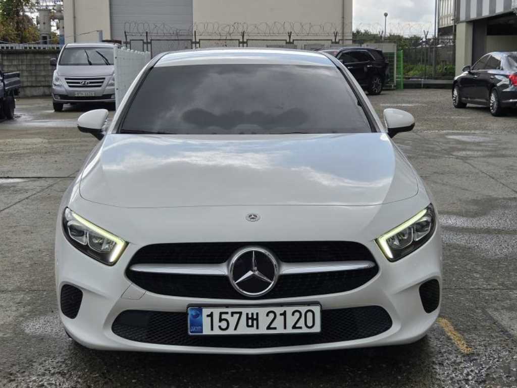 A클래스 W177 A200d 세단 2021년식