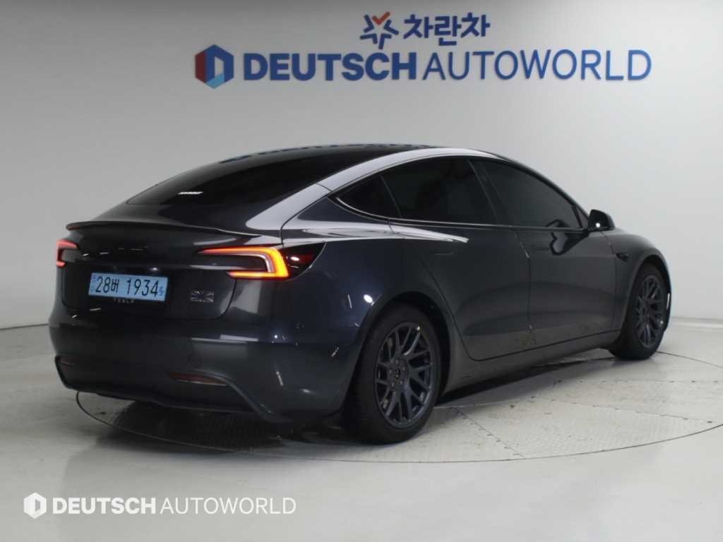 테슬라 모델 3 RWD 사진 2/20