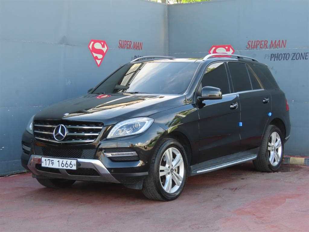 뉴 M클래스 W166 ML350 블루텍 4매틱 2014년식