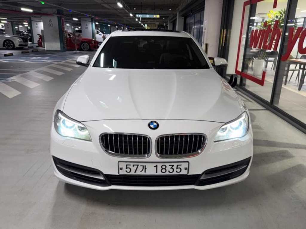 BMW 5시리즈 528i xDrive 사진 2/19