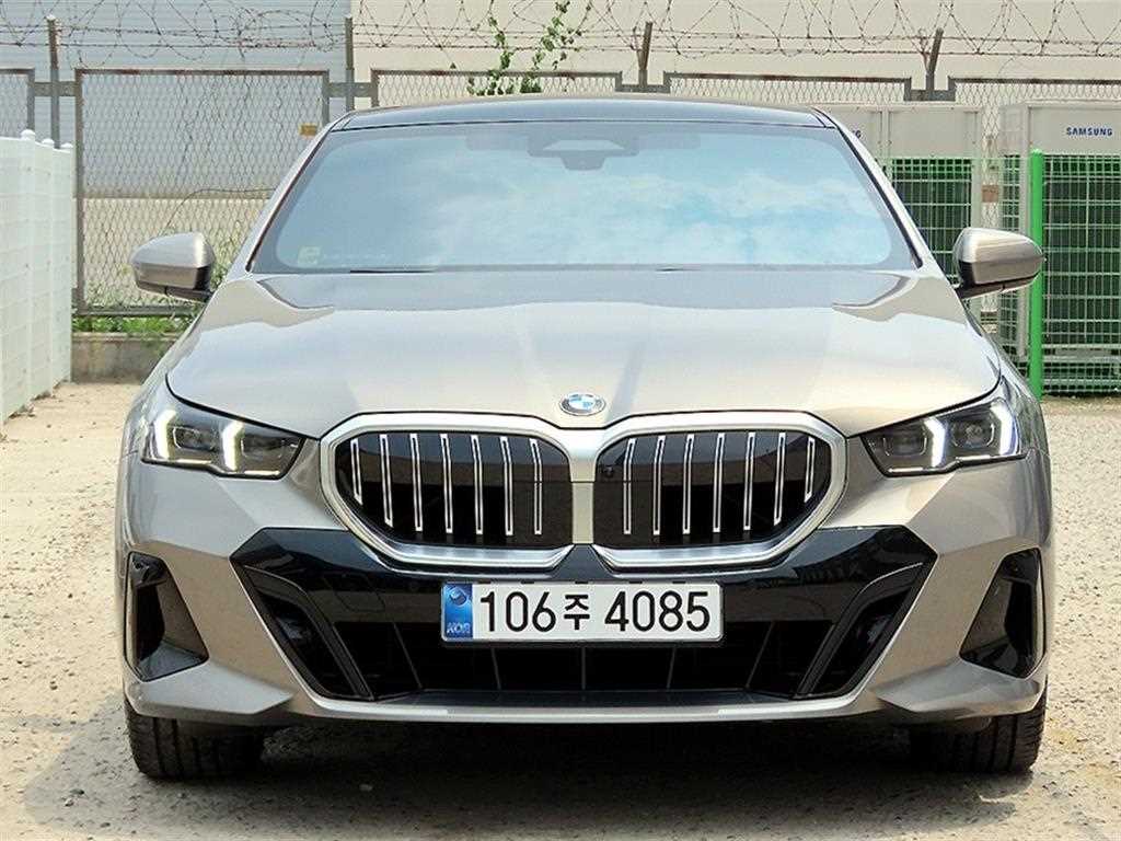 5시리즈 (G60) 530i xDrive M 스포츠 2025년식
