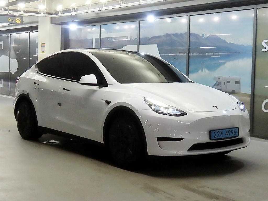 모델 Y RWD 2023년식
