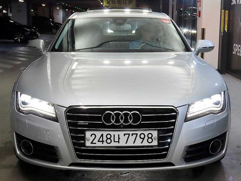 아우디 A7 50 TFSI 콰트로 사진 2/20