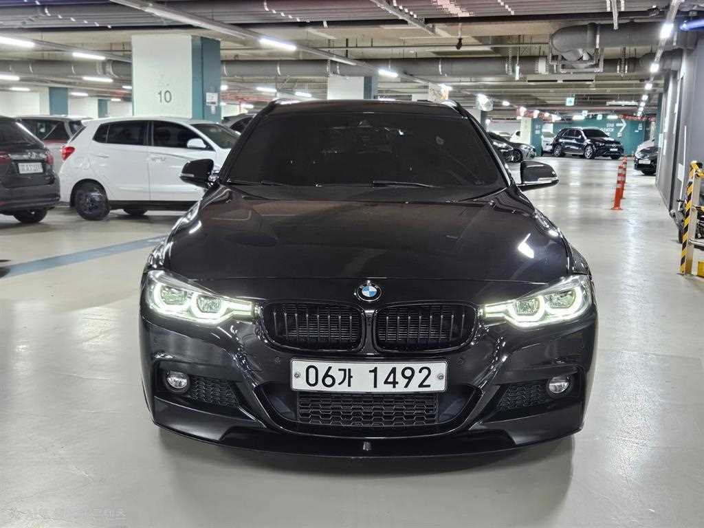 BMW 3시리즈 320d 투어링 M 퍼포먼스 에디션 사진 2/20