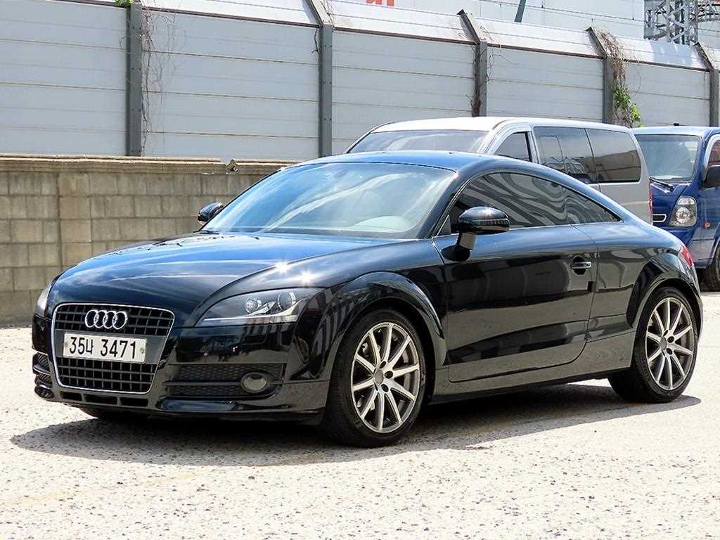 아우디 TT 2.0 TFSI 쿠페 사진 2/16