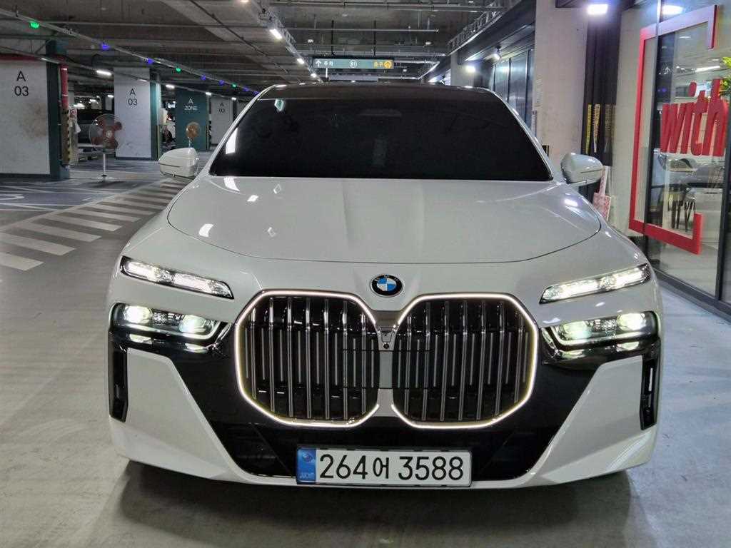 BMW 7시리즈 740i xDrive M 스포츠 사진 2/20