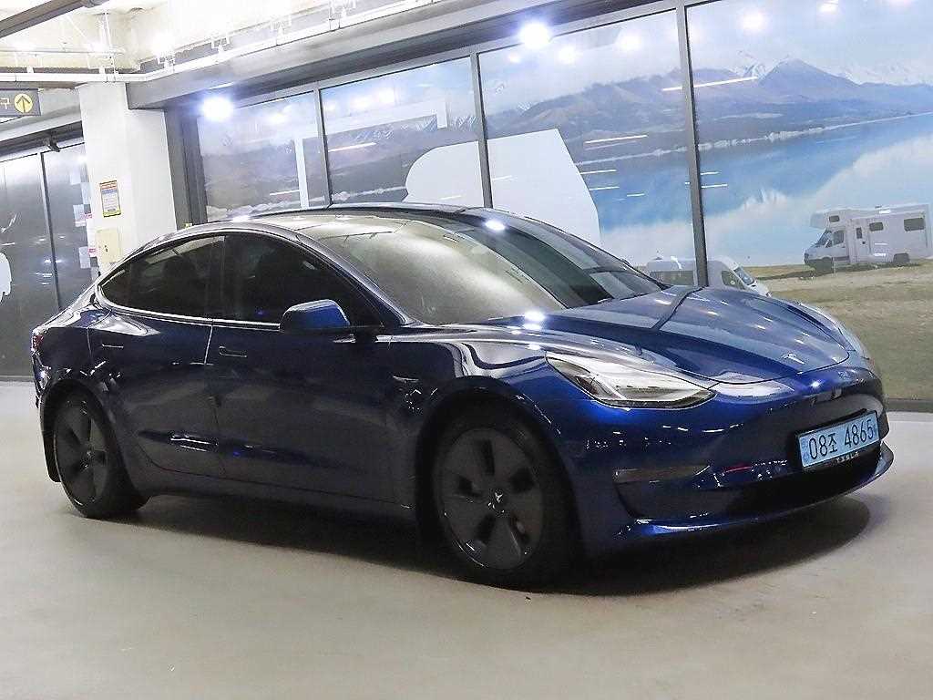 모델 3 롱 레인지 2022년식