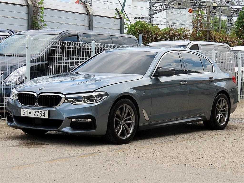 BMW 5시리즈 530i M 스포츠 플러스 사진 2/20