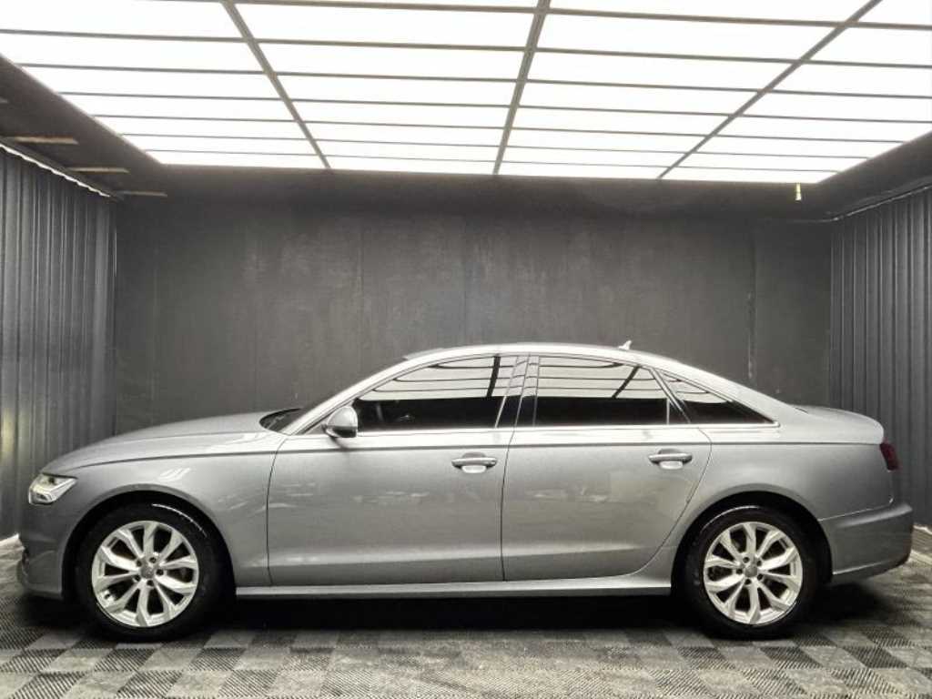 아우디 A6 35 TDI 프리미엄 사진 2/18