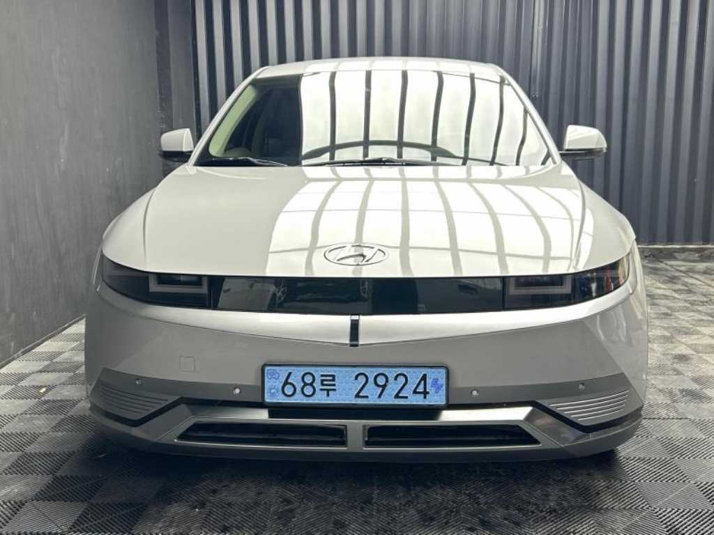 아이오닉 5 롱 레인지 4WD 프레스티지 2022년식