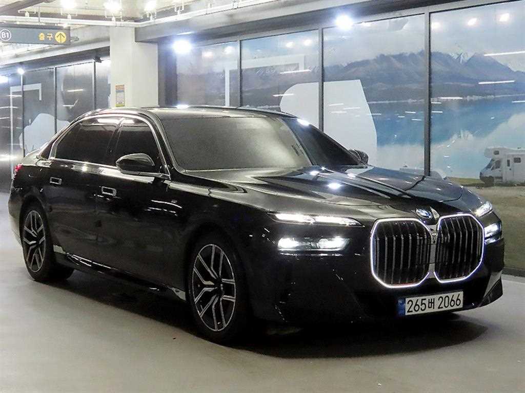 7시리즈 (G70) 740i sDrive M 스포츠 2023년식