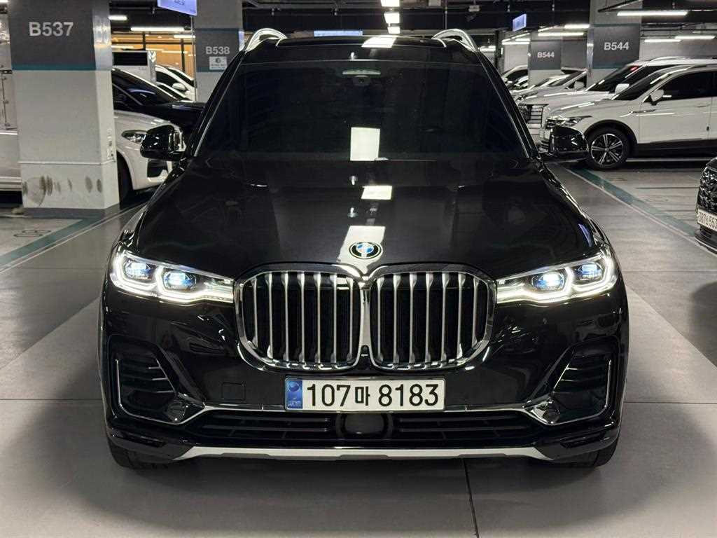 BMW X7 xDrive 30d 디자인 퓨어 엑셀런스 6인승 사진 2/19