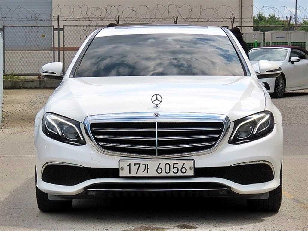 E-클래스 W213 E220d 4MATIC 익스클루시브 2017년식
