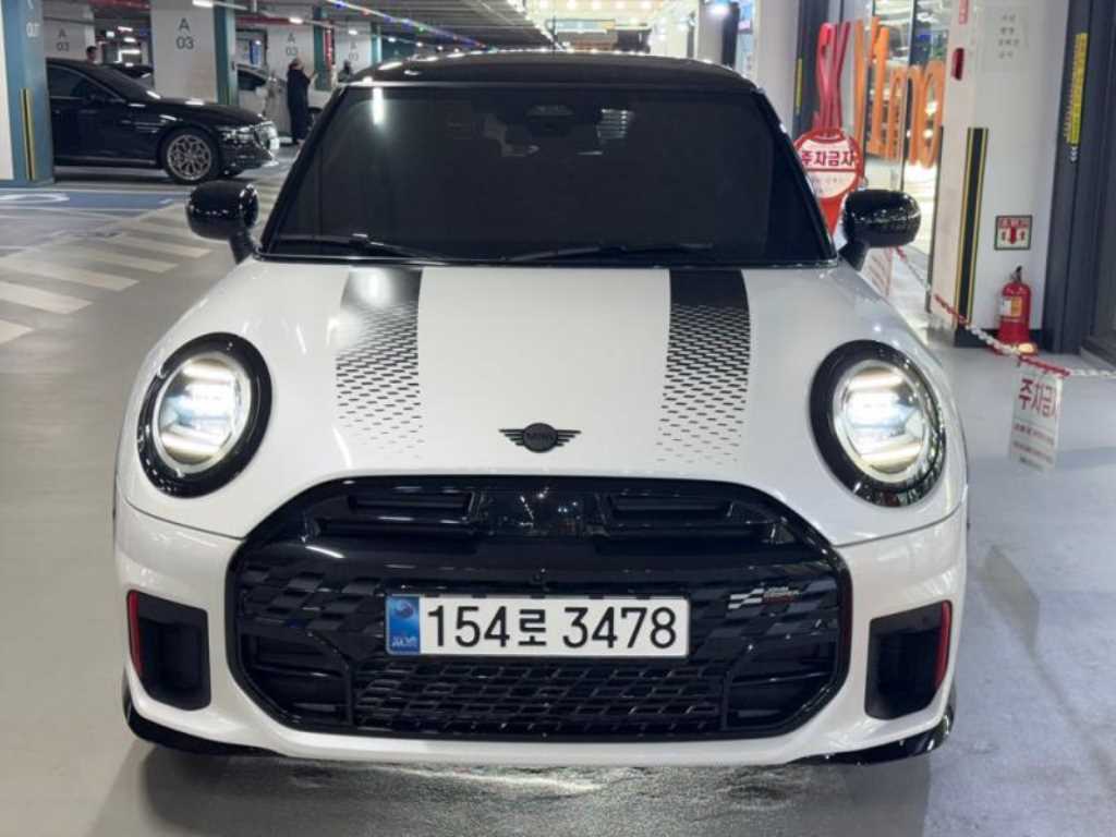 MINI 쿠퍼 JCW 사진 2/19
