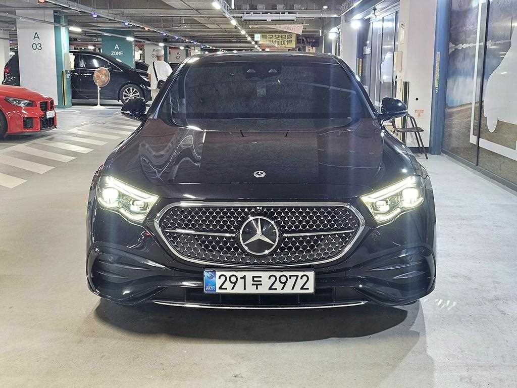 벤츠 E 클래스 E300 4MATIC 익스클루시브 사진 2/19