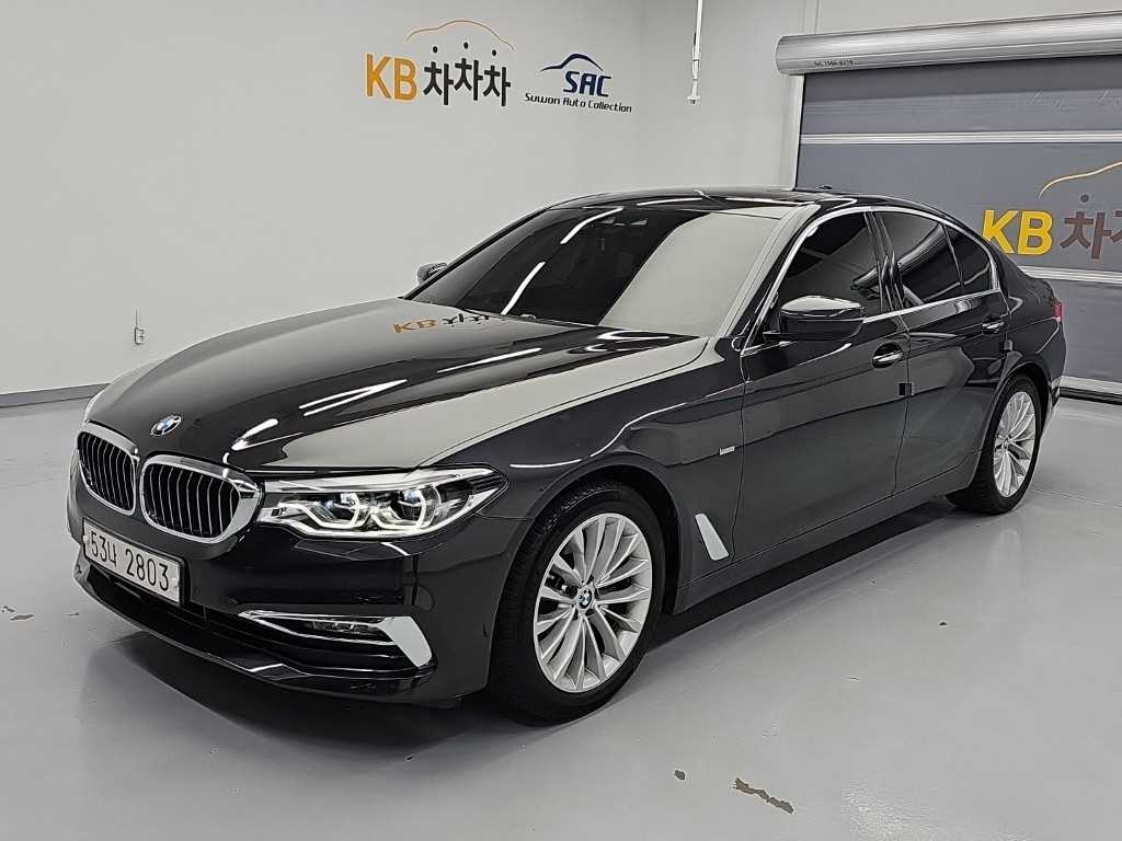 BMW 5시리즈 520d xDrive 럭셔리 플러스 사진