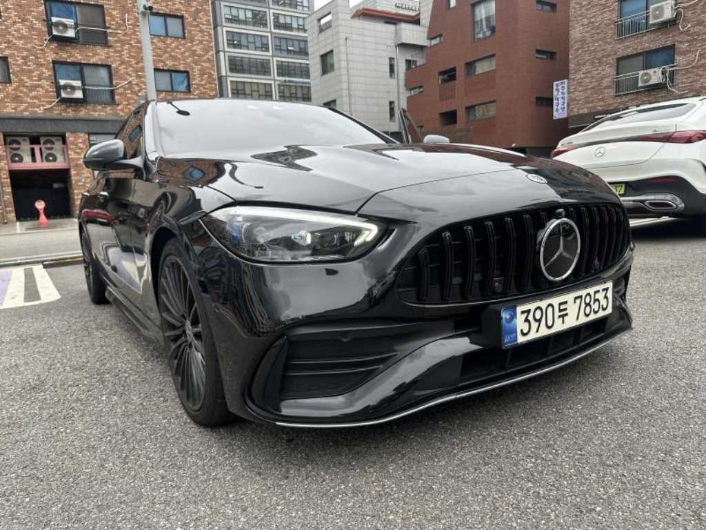 벤츠 C 클래스 C300 4MATIC 아방가르드 사진 2/8