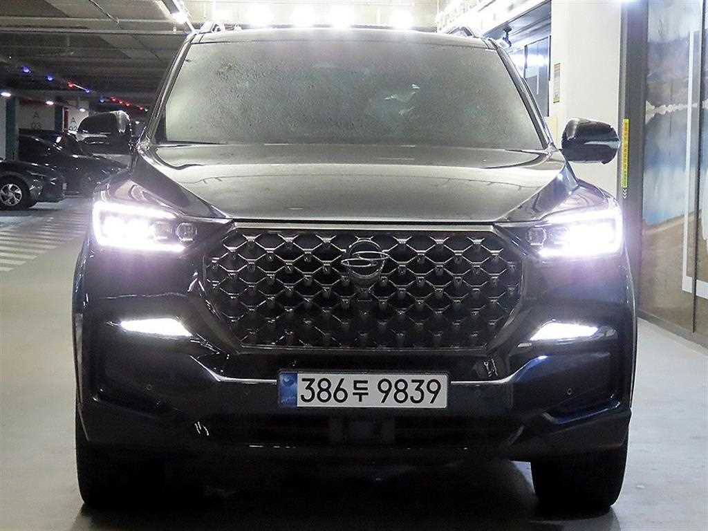 KGM 렉스턴 디젤 2.2 4WD 더 블랙 사진 2/20