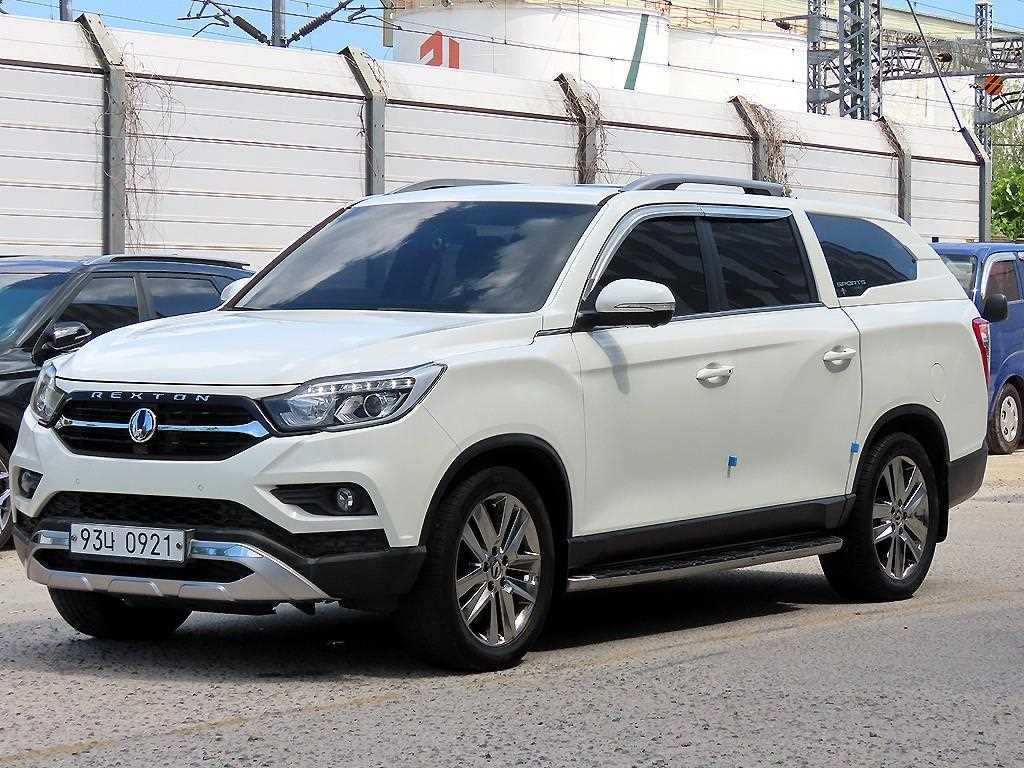 KGM 렉스턴 4WD 디젤 2.2 노블레스 사진 2/20