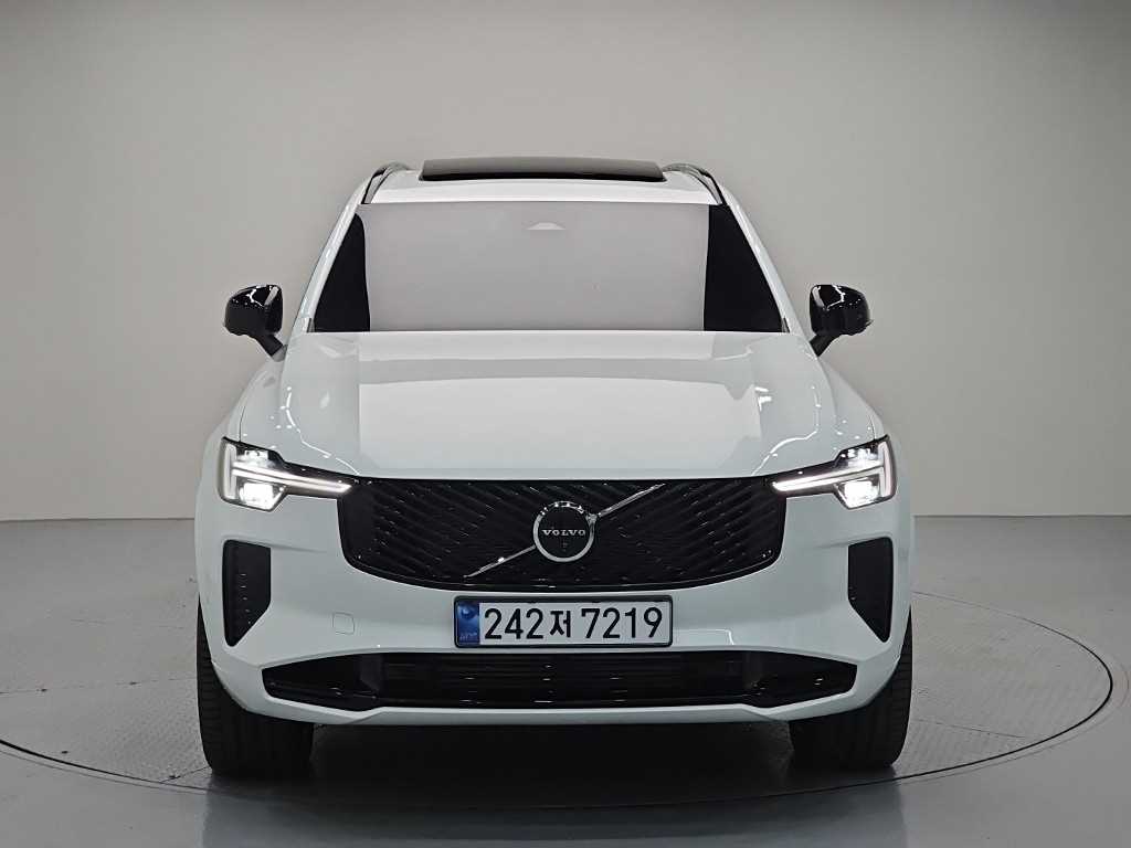 볼보 XC90 2.0 T8 AWD 울트라 사진 2/20