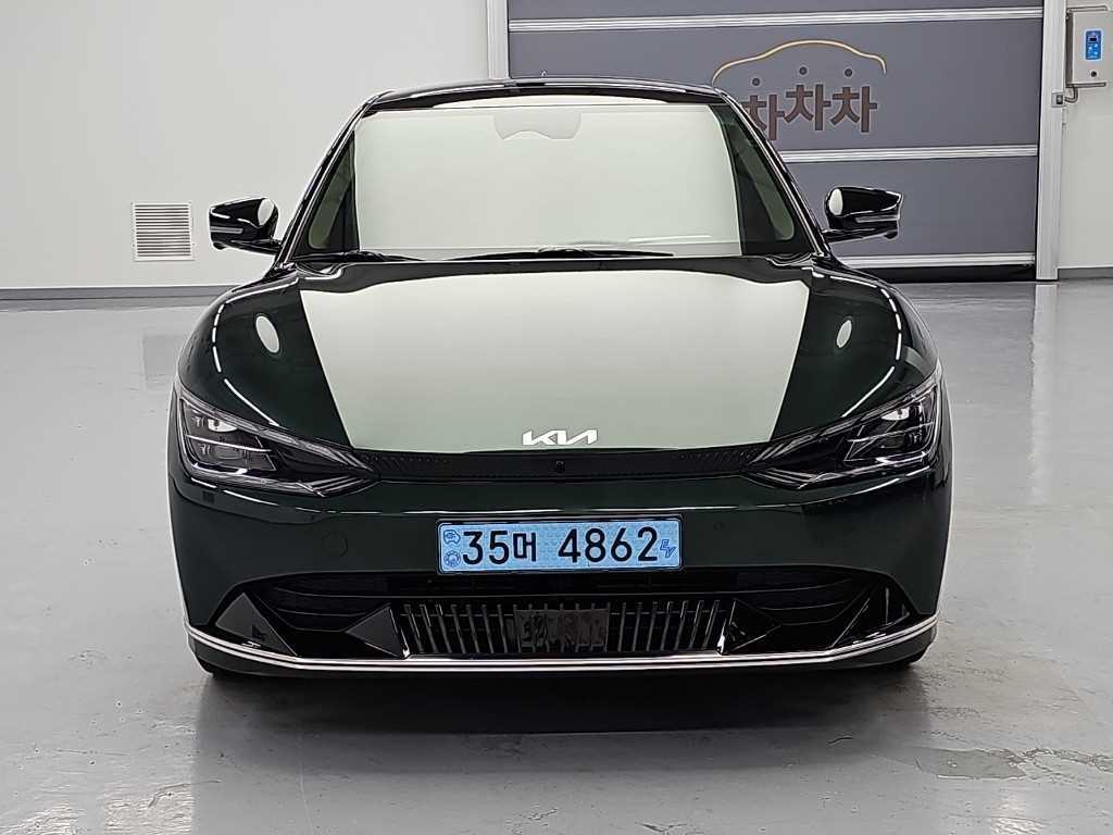 기아 EV6 스탠다드 어스 사진 2/20