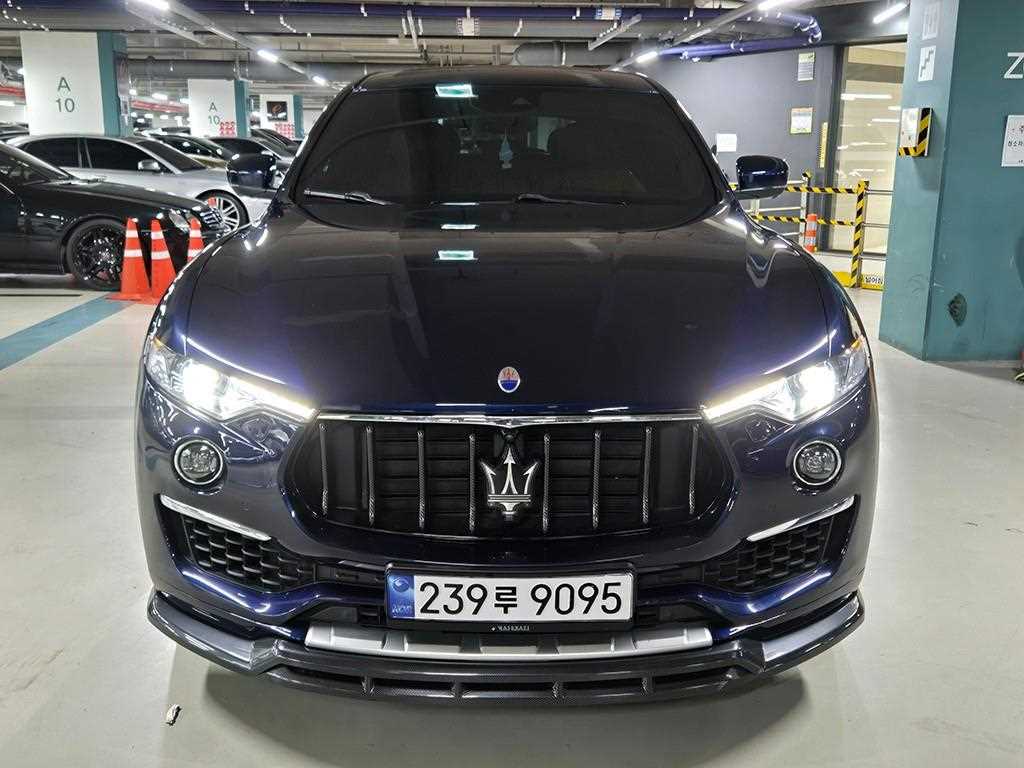 르반떼 3.0 S AWD 그란루쏘 2019년식