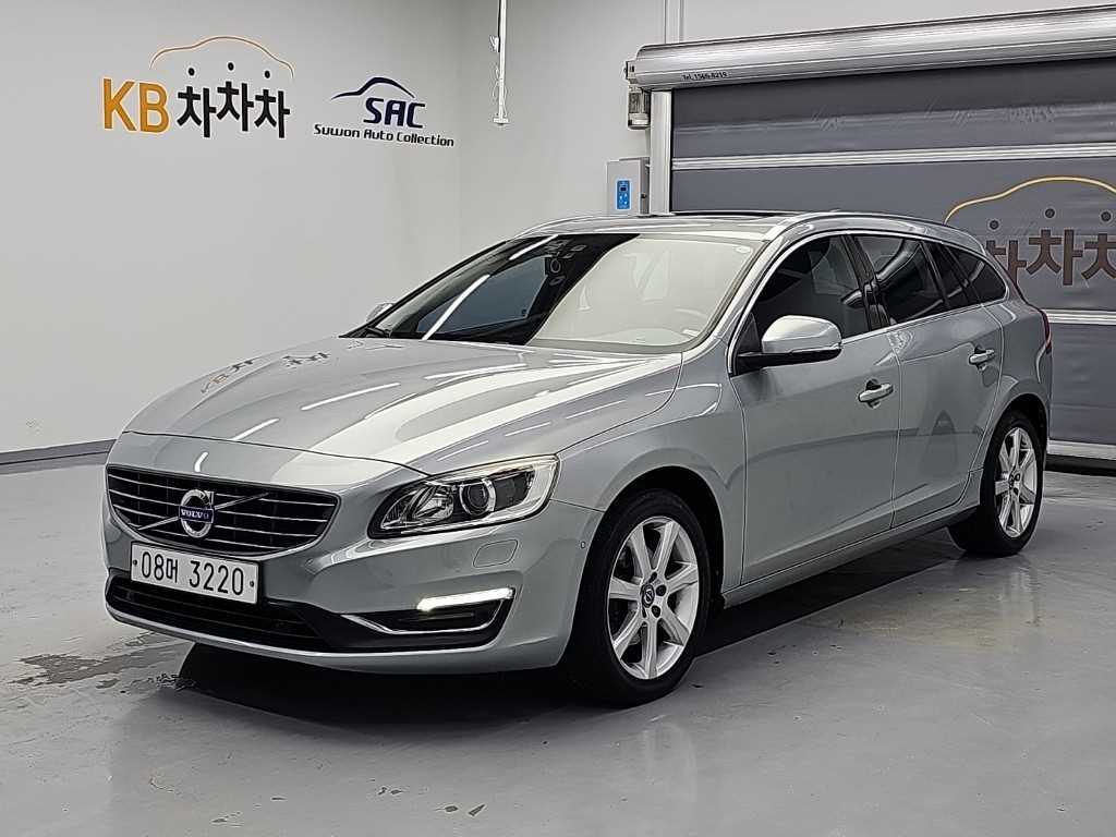 V60 2.0 D3 2017년식