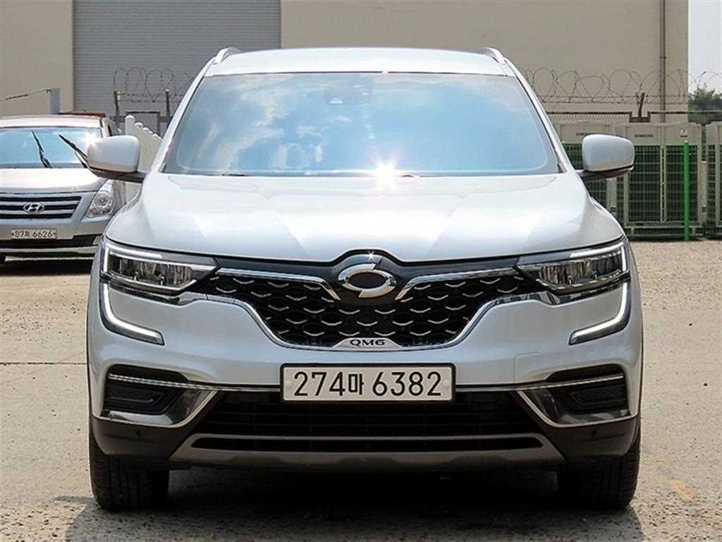 르노코리아 QM6 2.0 LPe RE 2WD 사진 2/20