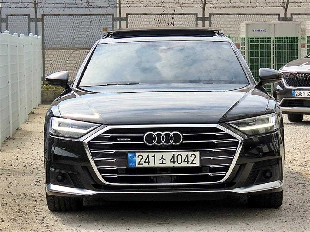 A8 (D5) 55 TFSI 콰트로 LWB 2021년식