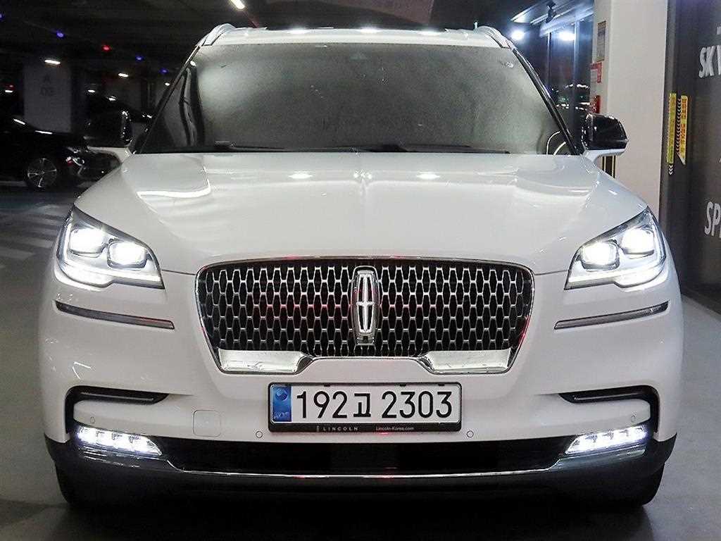 에비에이터 2세대 3.0 리저브 AWD 2023년식