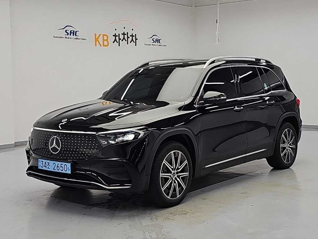 벤츠 EQB 300 4MATIC AMG 라인 사진 2/20