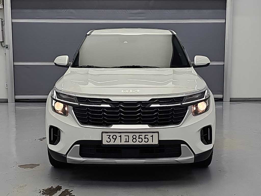 기아 셀토스 가솔린 2.0 2WD 트렌디 사진 2/18