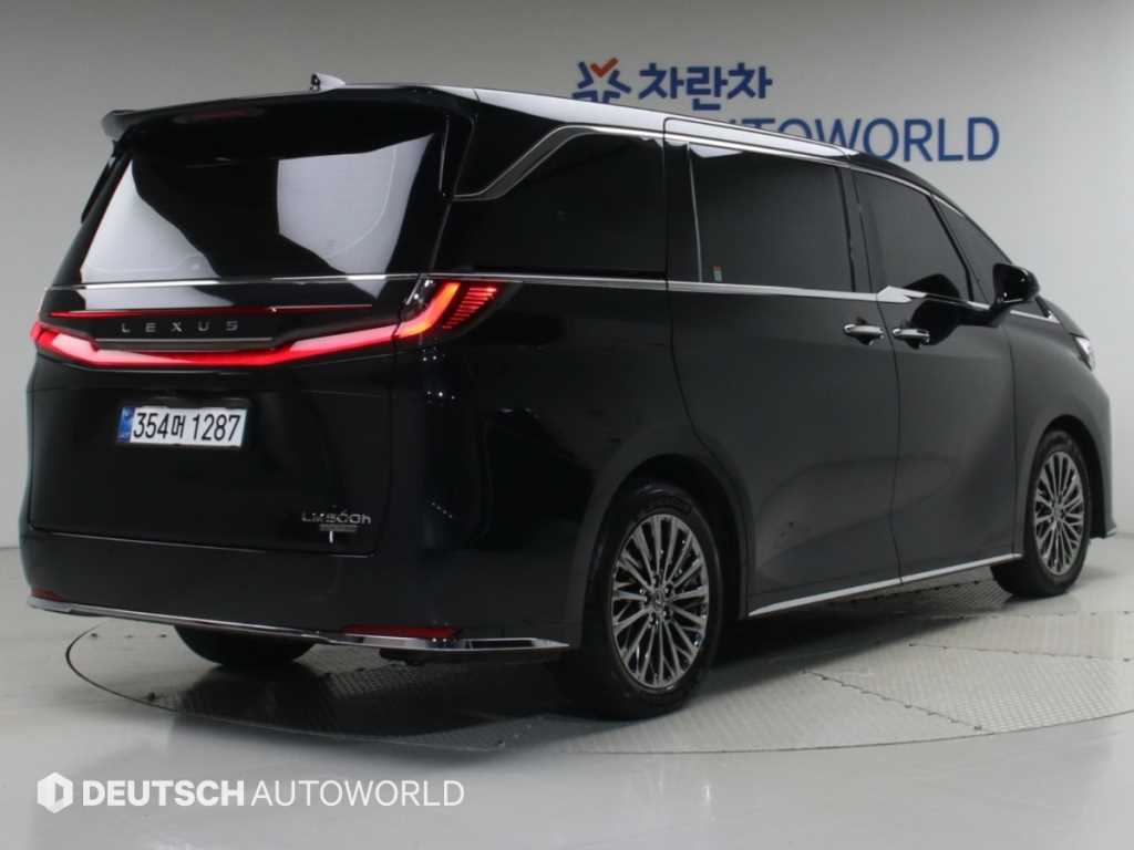 렉서스 LM 500h 이그제큐티브 사진 2/20