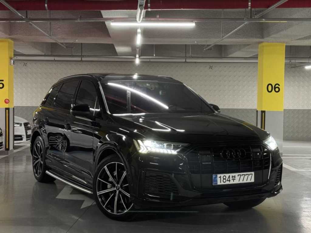Q7 (4M) 55 TFSI 콰트로 프리미엄 2021년식