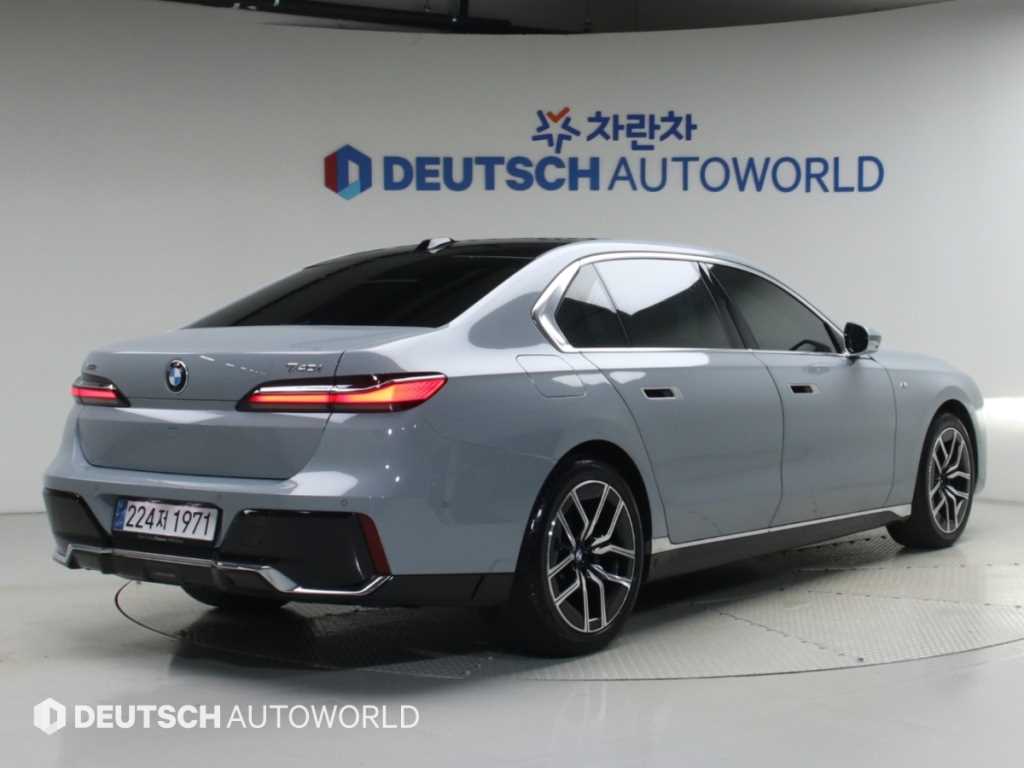 BMW 7시리즈 740i xDrive M 스포츠 사진 2/20