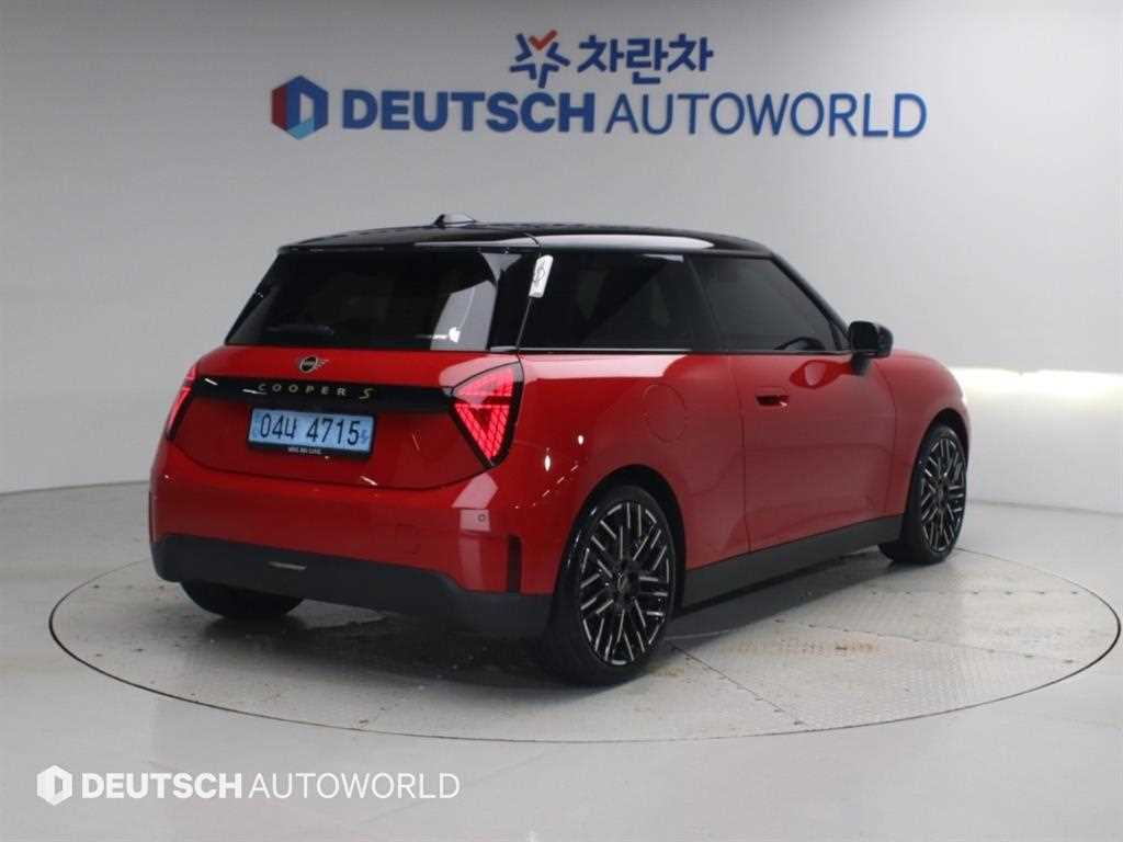 MINI 쿠퍼 SE 페이버드 사진 2/20