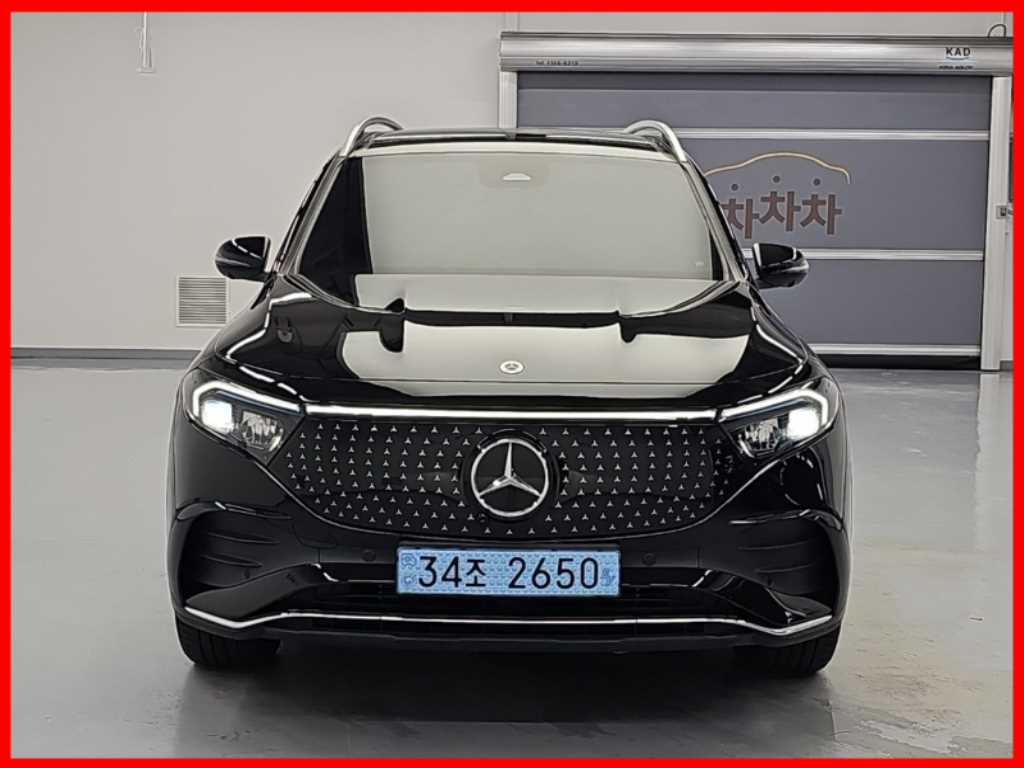 벤츠 EQB 300 4MATIC AMG 라인 사진