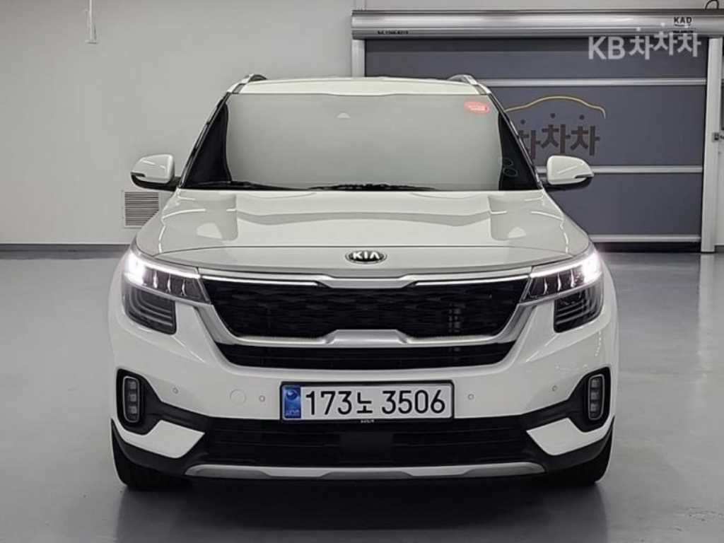 기아 셀토스 가솔린 1.6 터보 2WD 시그니처 사진 2/18