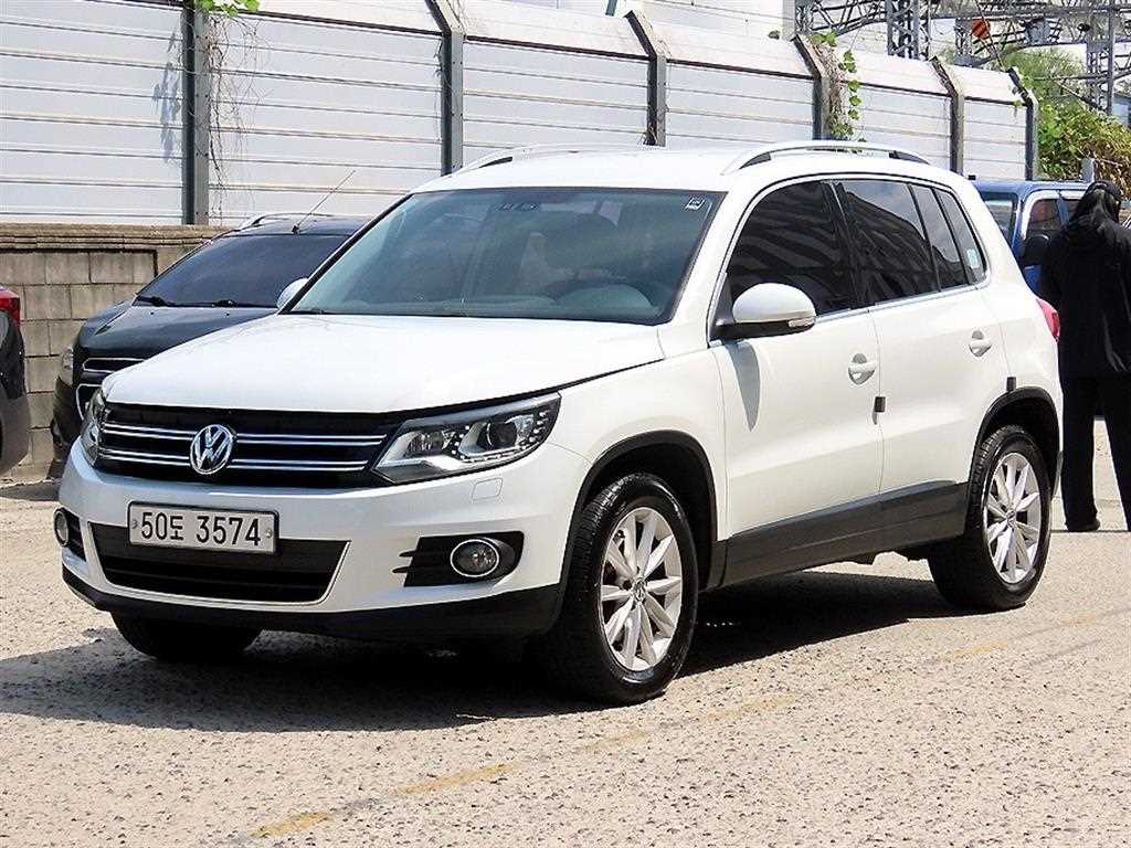 폭스바겐 티구안 2.0 TDI 컴포트 사진 2/20