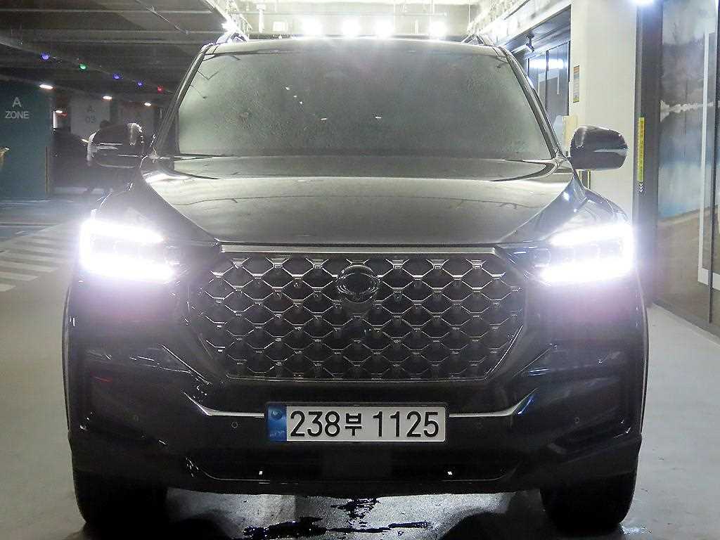 KGM 렉스턴 4WD 디젤 2.2 더 블랙 사진 2/20