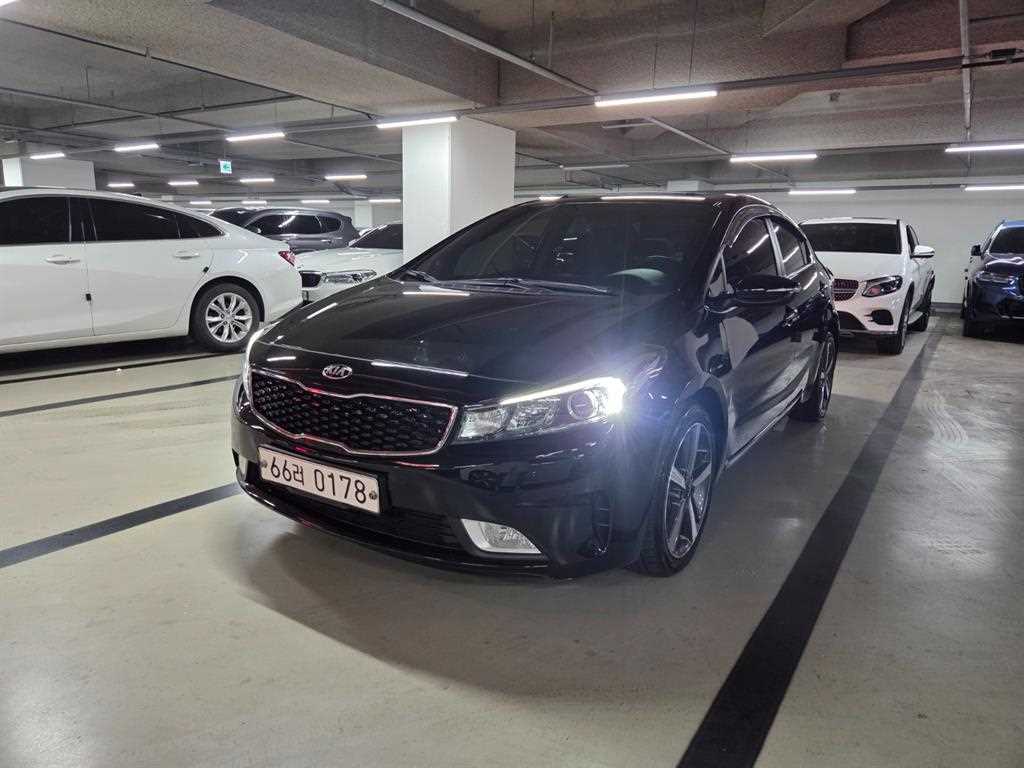 더뉴 K3 1.6 VGT 프레스티지 스페셜 2017년식