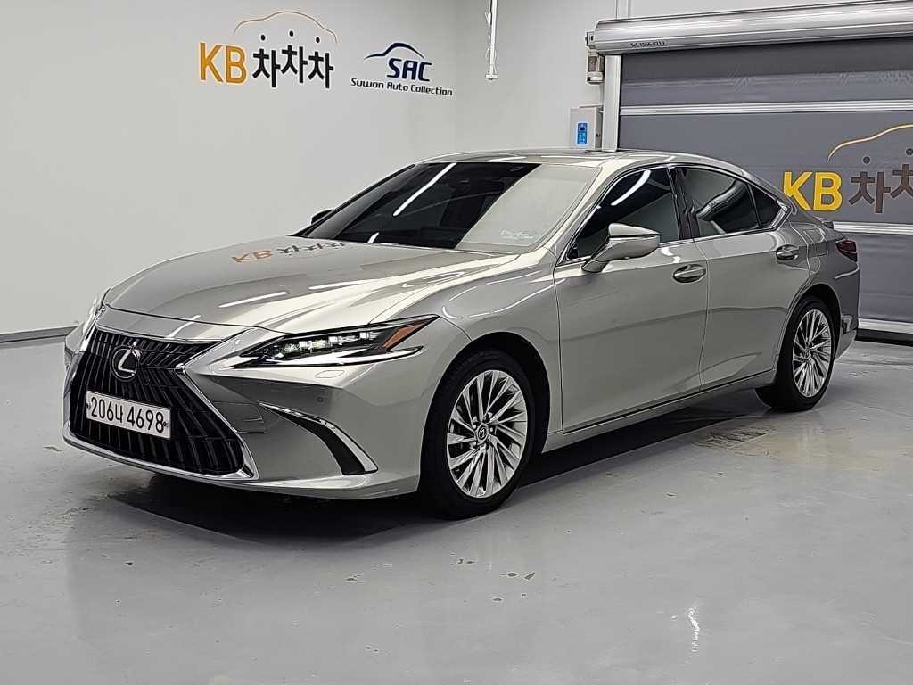 ES300h 7세대 이그제큐티브 2025년식
