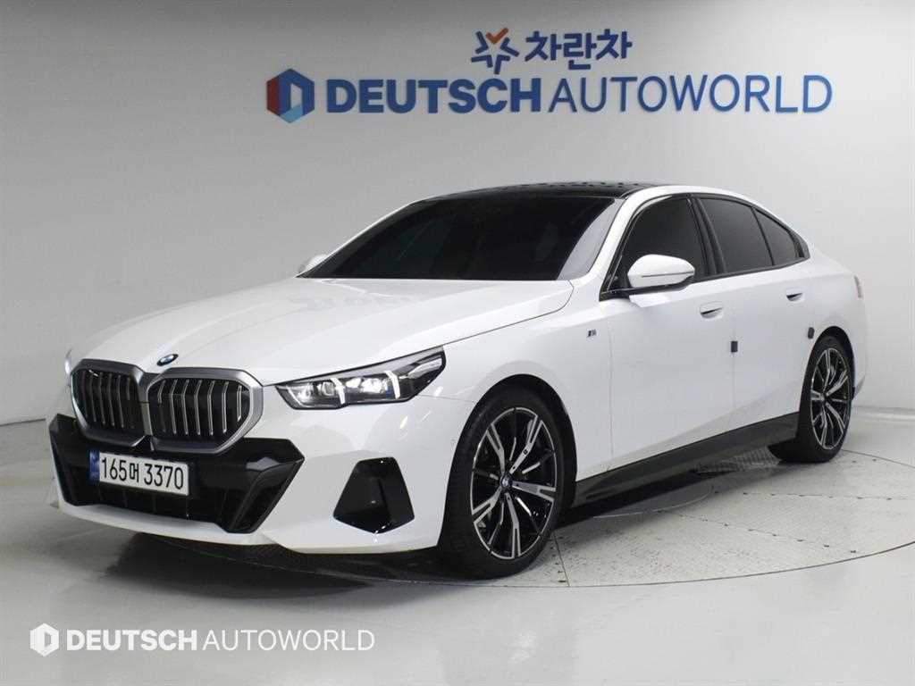 5시리즈 (G60) 530i xDrive M 스포츠 2024년식