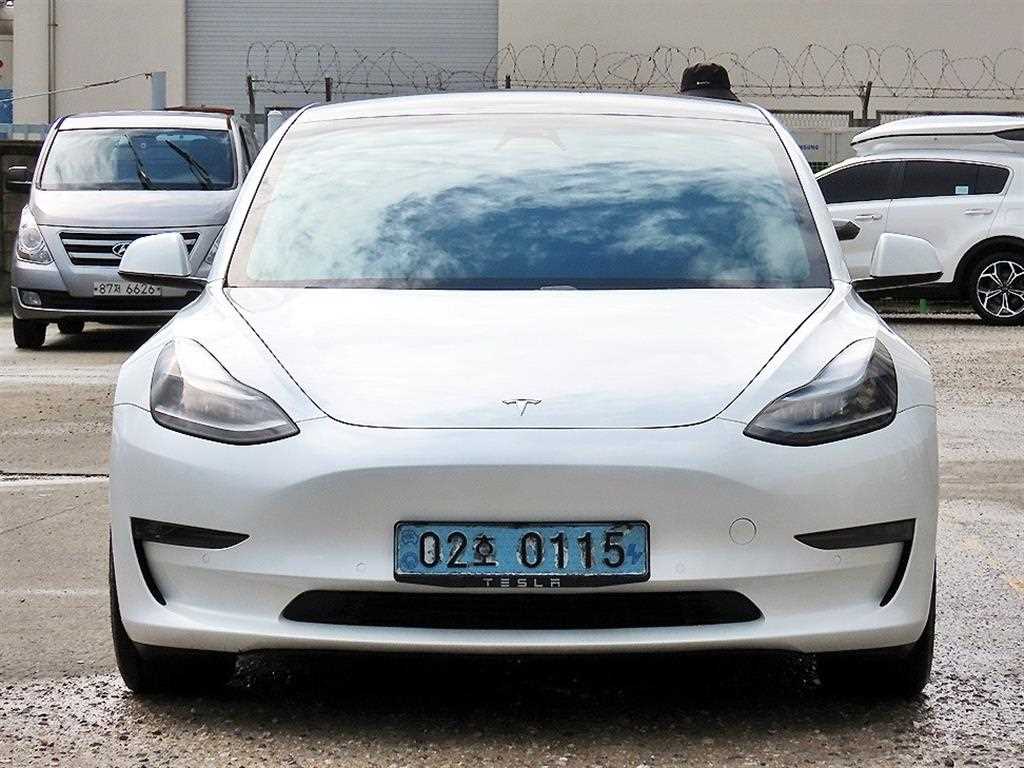 모델 3 롱 레인지 2021년식